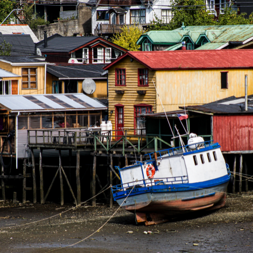 Tour Isla de Chiloé – Mitos y Colores