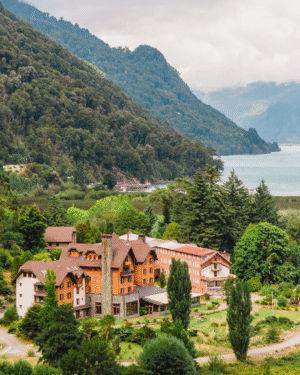 Navegación hacia Villa Peulla